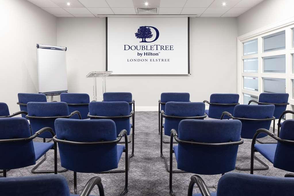 Hotel Doubletree By Hilton London Elstree Borehamwood Facilidades foto