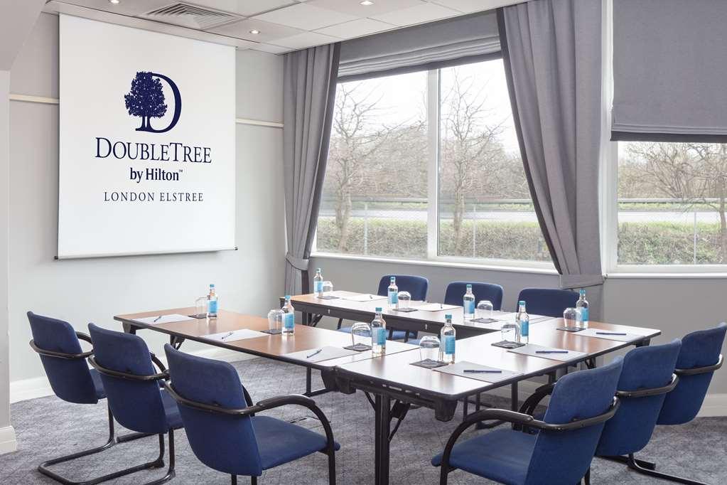 Hotel Doubletree By Hilton London Elstree Borehamwood Facilidades foto